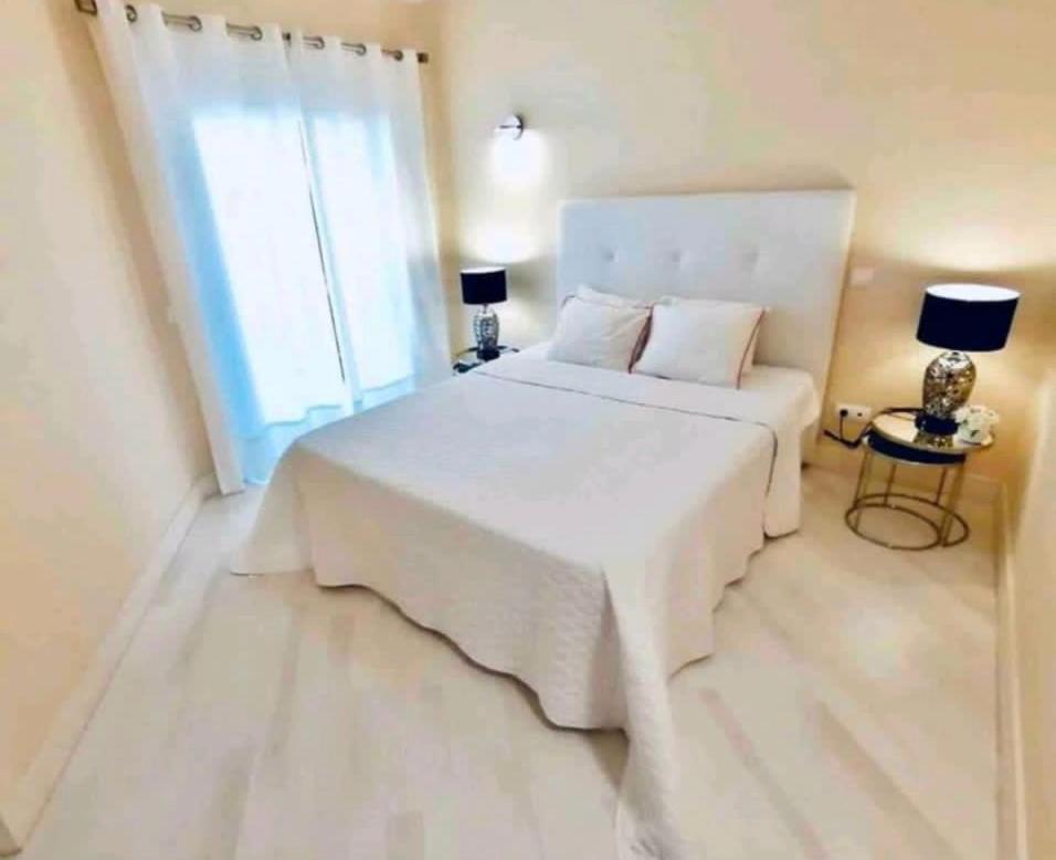 Beach & Sea Apt, Fast Wifi, Airco, Private Parking And Pool Portimao Ngoại thất bức ảnh