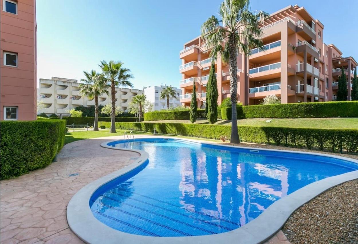 Beach & Sea Apt, Fast Wifi, Airco, Private Parking And Pool Portimao Ngoại thất bức ảnh