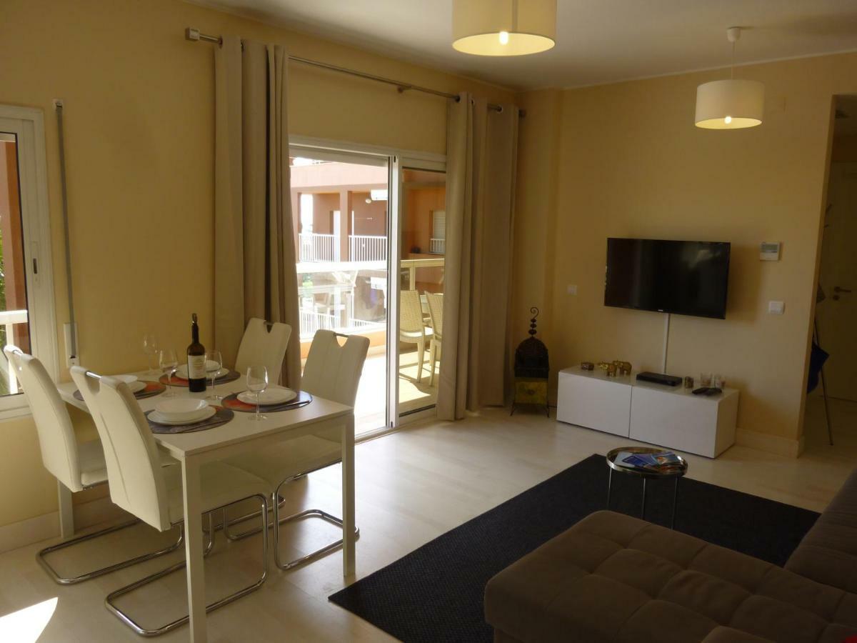 Beach & Sea Apt, Fast Wifi, Airco, Private Parking And Pool Portimao Ngoại thất bức ảnh